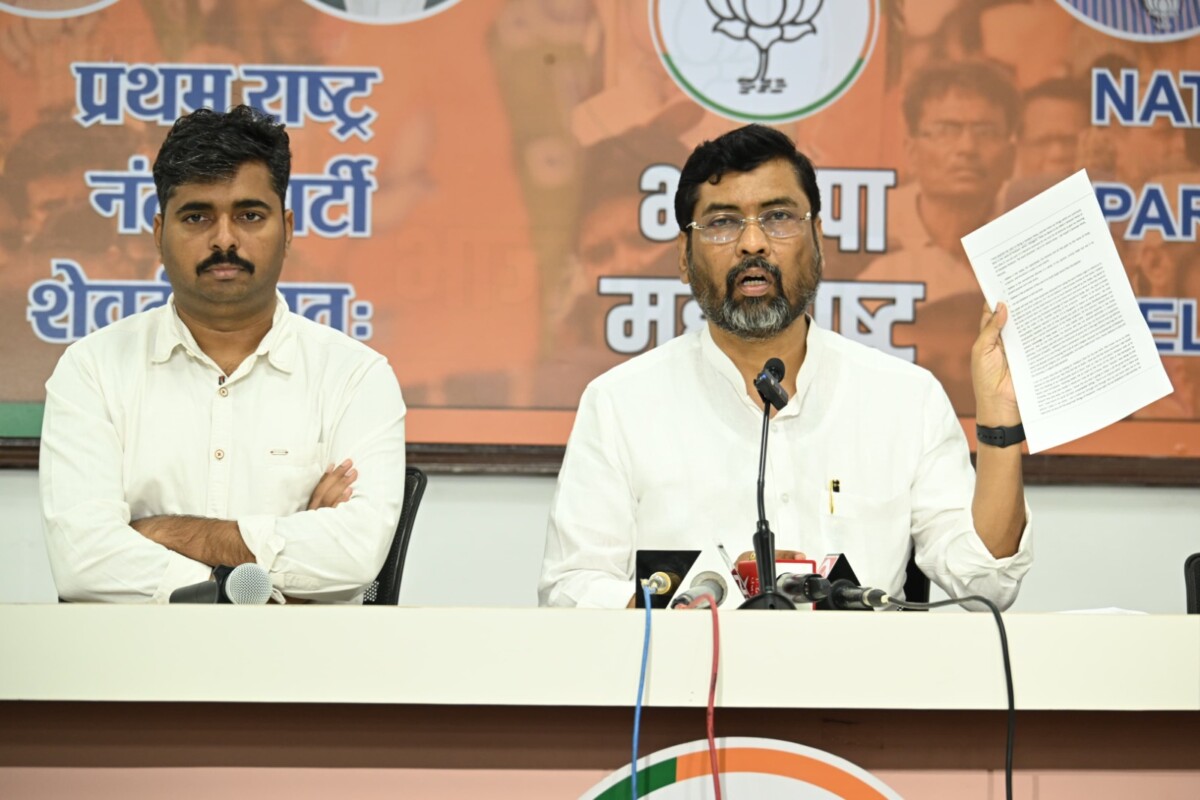 उद्धव ठाकरे 'सनातन' विरोधी वक्तव्यांशी सहमत आहेत का? भाजपा प्रवक्त्यांचा सवाल
